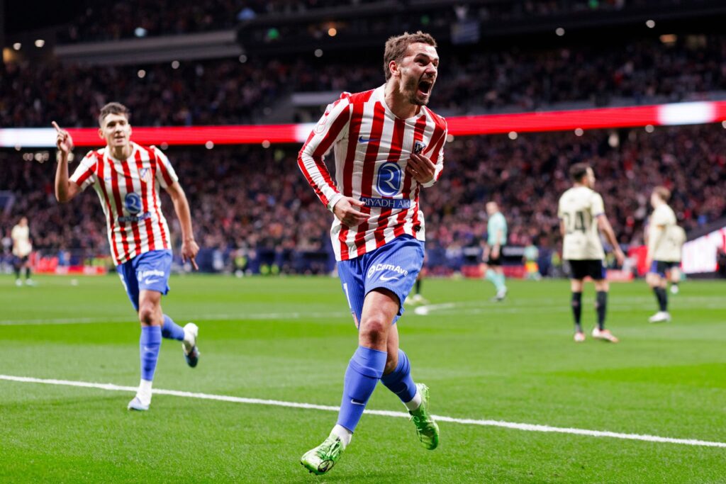 Antoine Griezmann celebrandi su gol contra el Barça